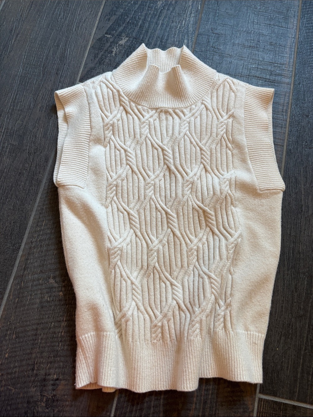 Sleeveless Cable-Knit Mock Neck Sweater Vest - Cream
